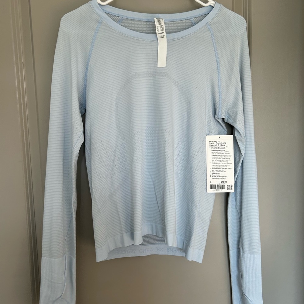 Lululemon Athletica windmill long sleeve swiftly